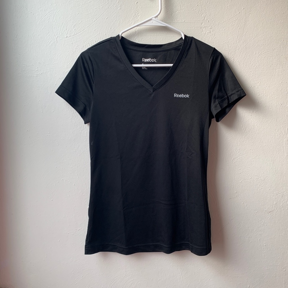 EUC Reebok PlayDry Athletic T-Shirt